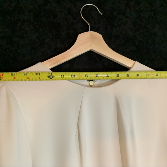 A Jackie-O kind of dress by Issue New York. - Picture 13 of 14